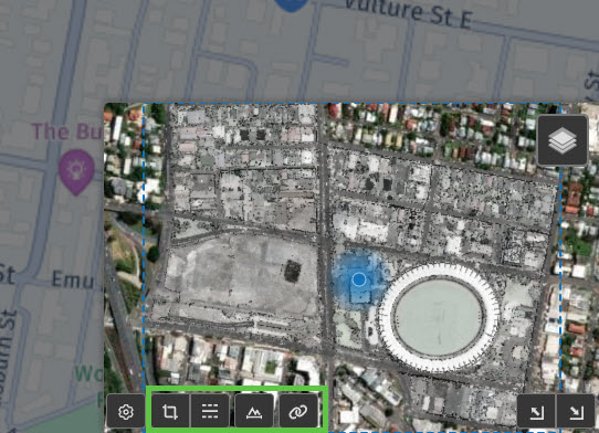 Using the Link Button next to the Map toolbar you can Synchronise the ...